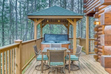 Villa The Great Escape - Min From Parkway With Hot Tub Gatlinburg Esterno foto